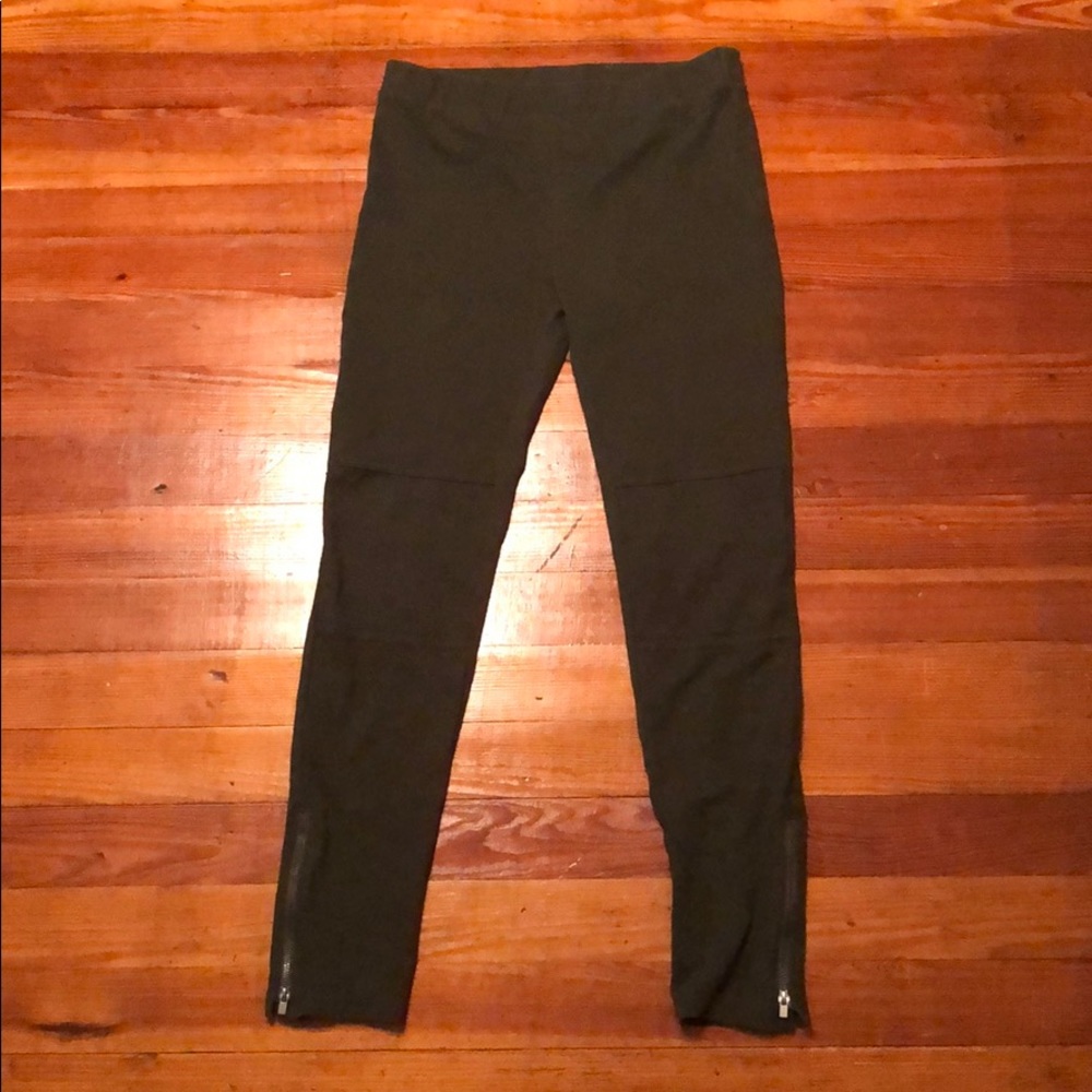 Kids size 14 army green leggings